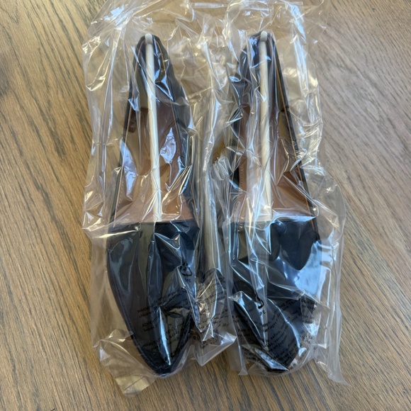 NWT J.Crew Edie Leather Loafer (Style No. G1812) - Picture 5 of 9